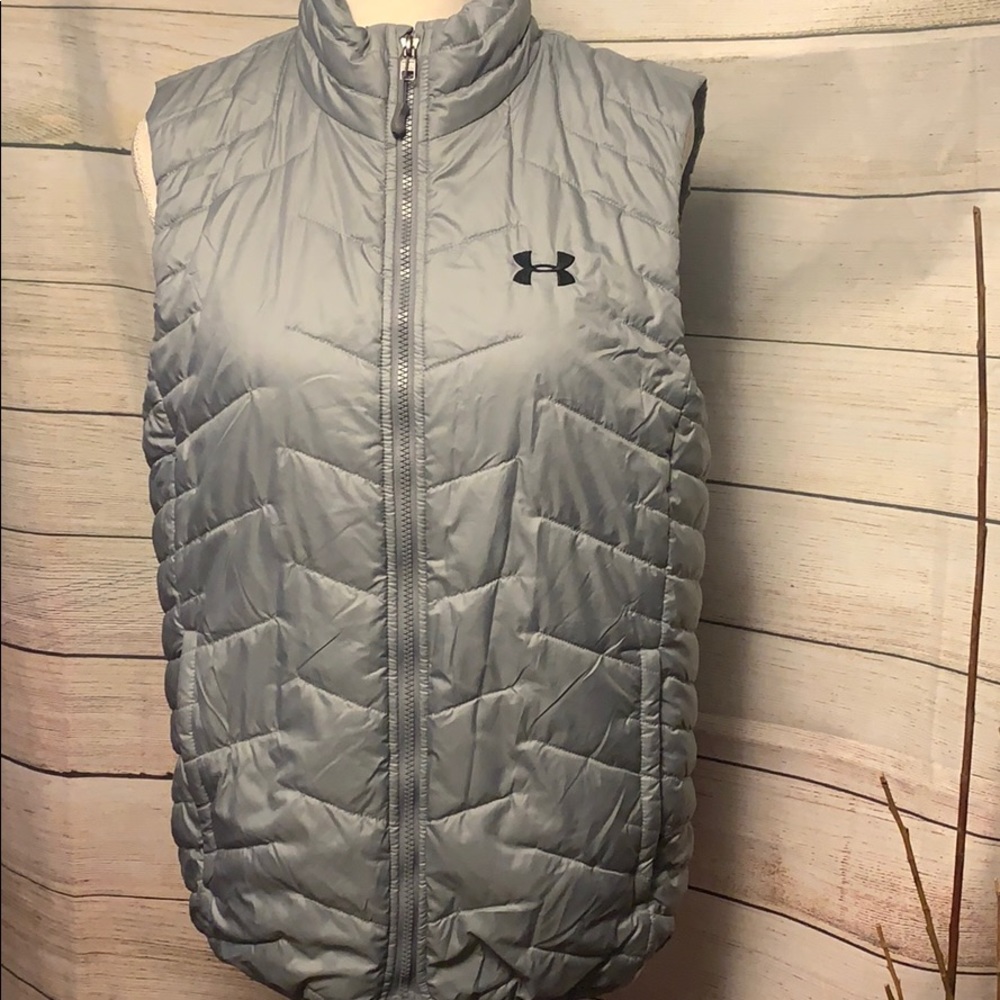 Nice! Quilted vest by Under Armour. Sz S